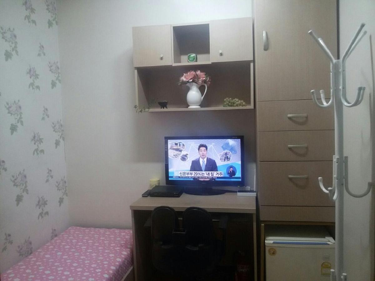 I Want Livingtel Hotel Йонгин Екстериор снимка